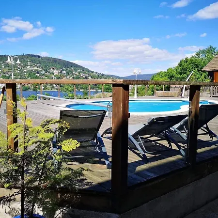 Beautiful Lakeside With Panoramic Views *