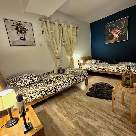 Beautiful Lakeside With Panoramic Views Apartment