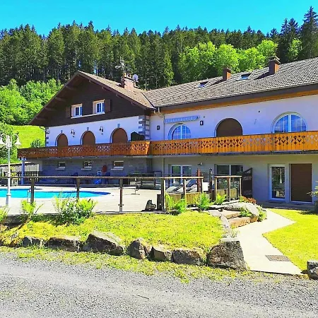 Beautiful Lakeside With Panoramic Views