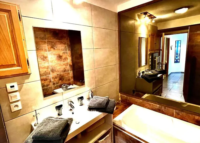 Beautiful Lakeside With Panoramic Views Apartmán *